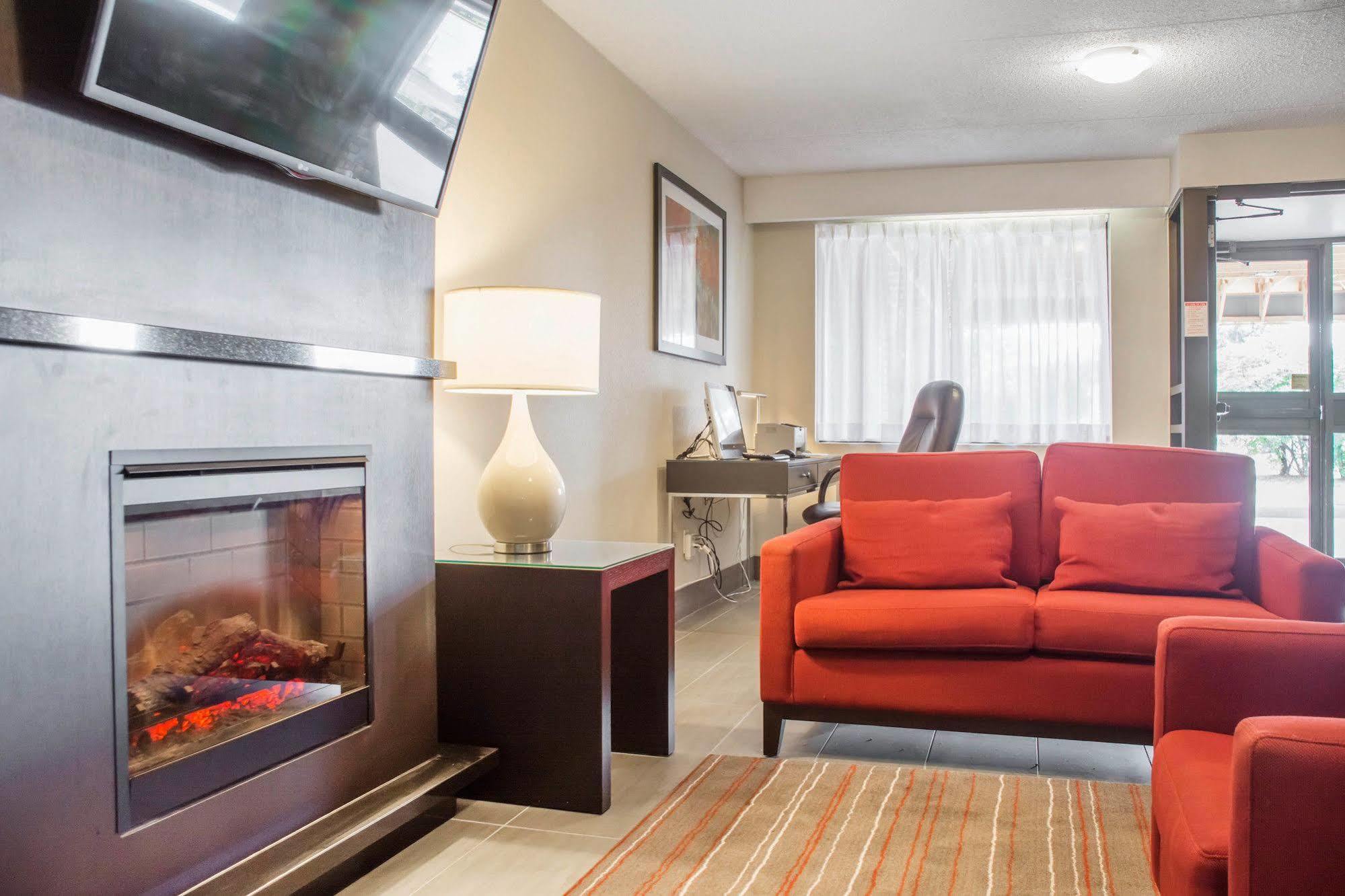 Comfort Inn Brantford Exterior foto